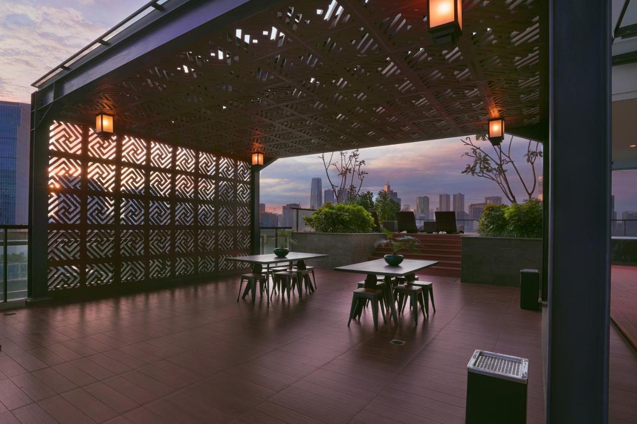Citadines Gatot Subroto Джакарта Экстерьер фото
