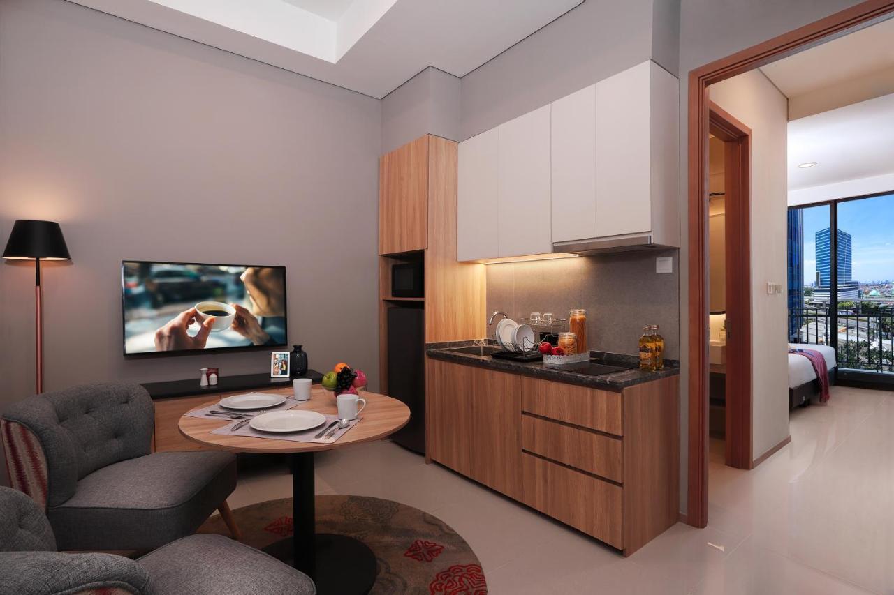 Citadines Gatot Subroto Джакарта Экстерьер фото