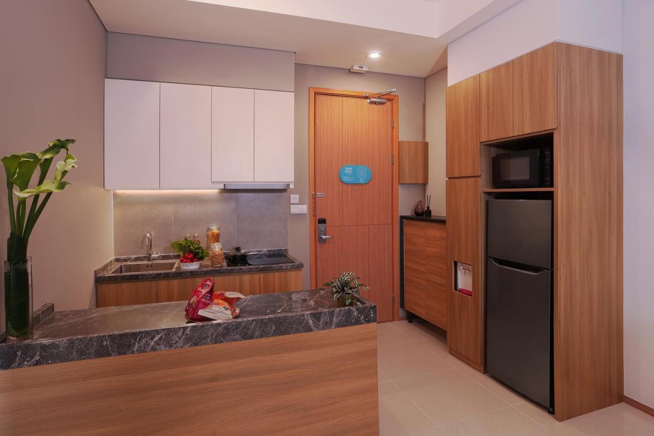 Citadines Gatot Subroto Джакарта Экстерьер фото