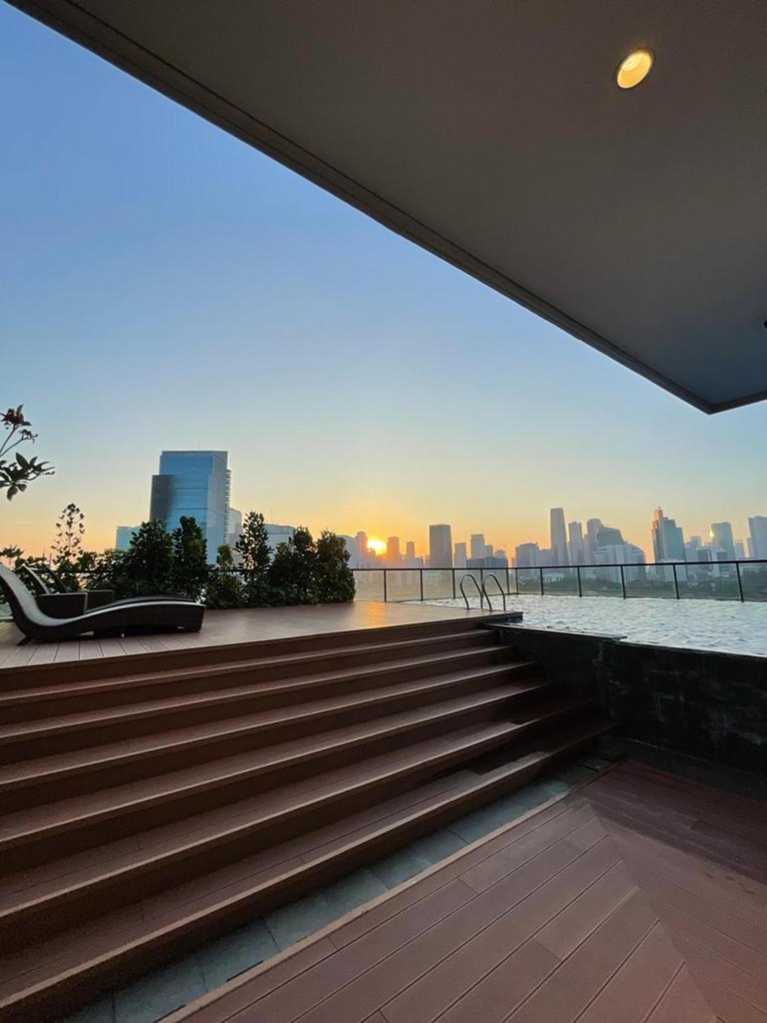 Citadines Gatot Subroto Джакарта Экстерьер фото